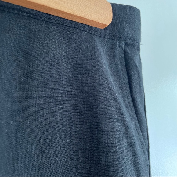 Black Linen Ankle Pants - Picture 3 of 6